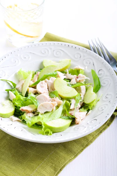 Green apple and chicken salad — Stock Photo, Image