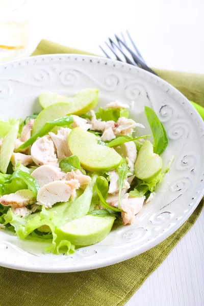 Green apple and chicken salad — Stock Photo, Image