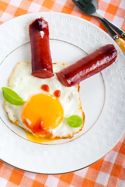 Spiegelei und Wurst — Stockfoto