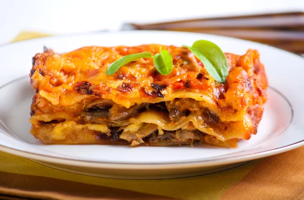 Pezzo lasagna funghi — Foto Stock