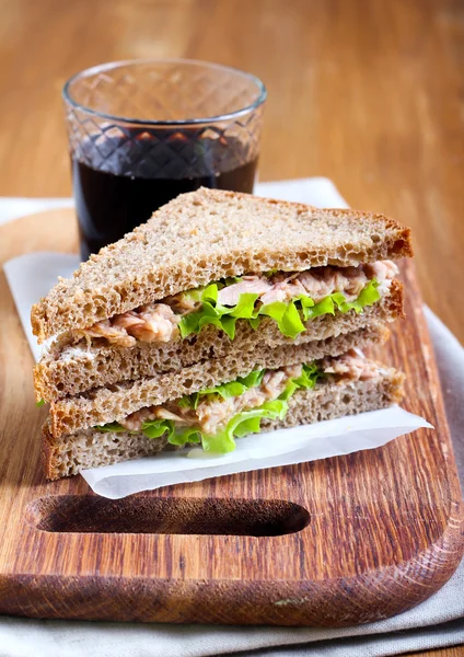 Tuna and brown bread sandwiches — Stock Photo, Image