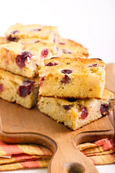 Apple and berry traybake — Stock Photo, Image