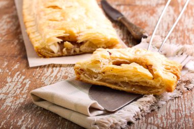 Puf böreği dikdörtgen kek 