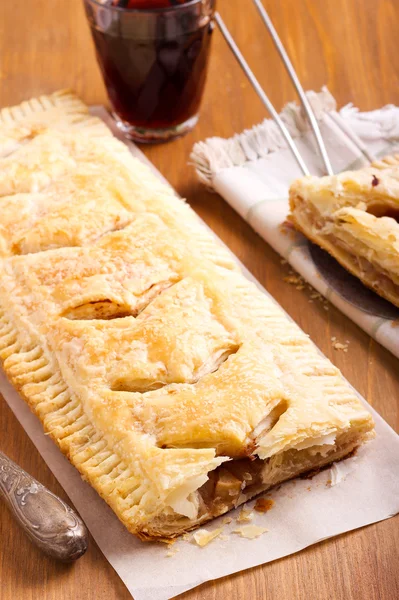 Puff pastry rectangle cake — Stock Photo, Image