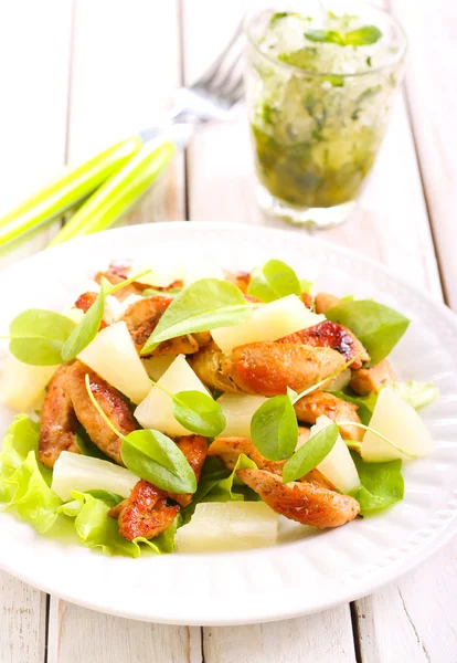 Grilled chicken breast salad — Stock Photo, Image