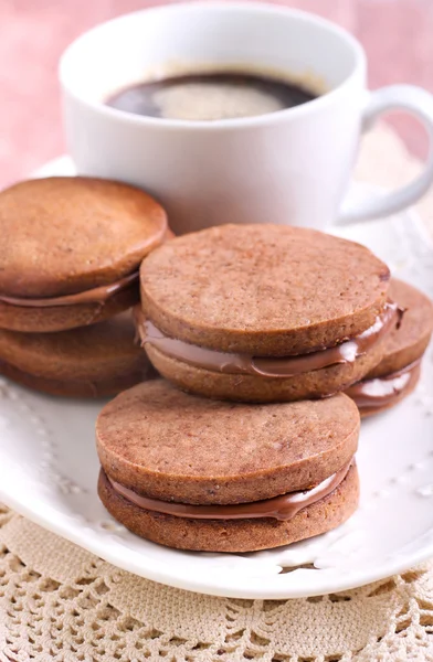 Chocolate cream sandwich biscuits — Stock Photo, Image