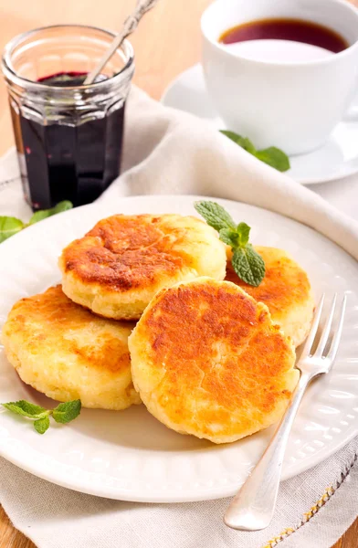 Quark frittierte Kuchen — Stockfoto