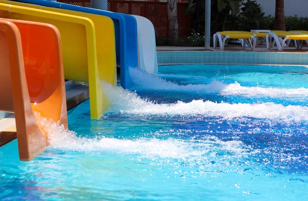 Aqua parque slides — Fotografia de Stock