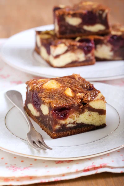 Cherry cheesecake marmorizzato brownies bar Foto Stock