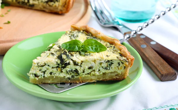 Queijo feta e torta de espinafre — Fotografia de Stock