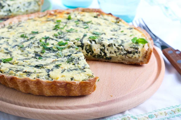 Feta kaas en spinazie taart — Stockfoto