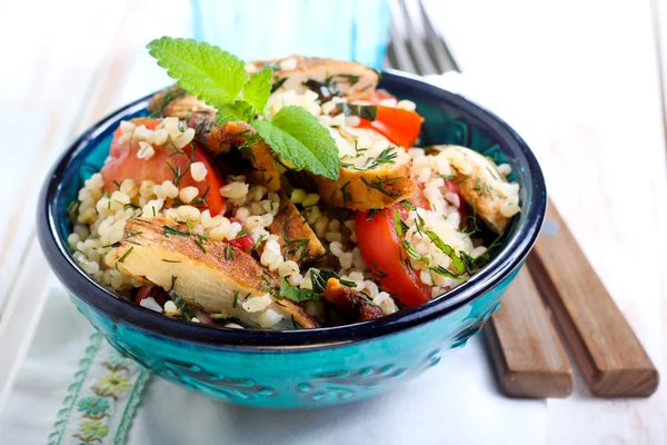 Tabbouleh meleg csirke — Stock Fotó