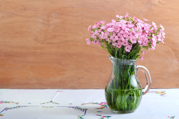 Mazzo di fiori rosa campo — Foto Stock