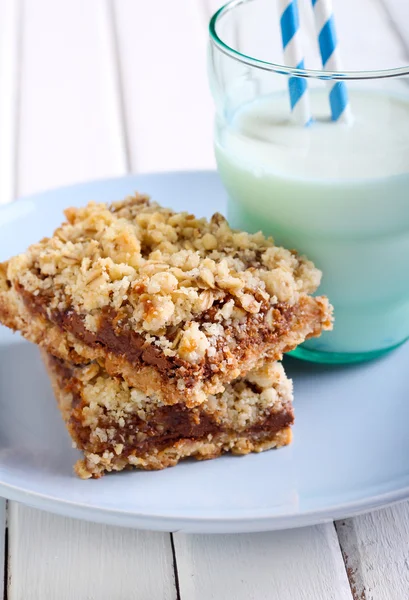 Chocolate and caramel oat bars — Stock Photo, Image