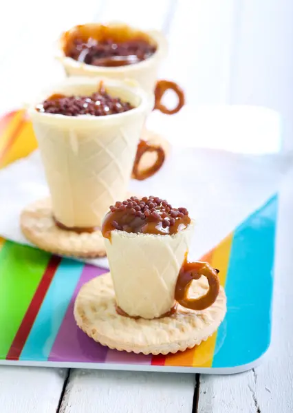 Biscoitos de xícara de chá comestíveis — Fotografia de Stock