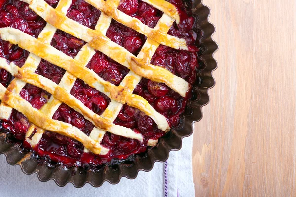 Classic Sour Cherry Pie — 图库照片