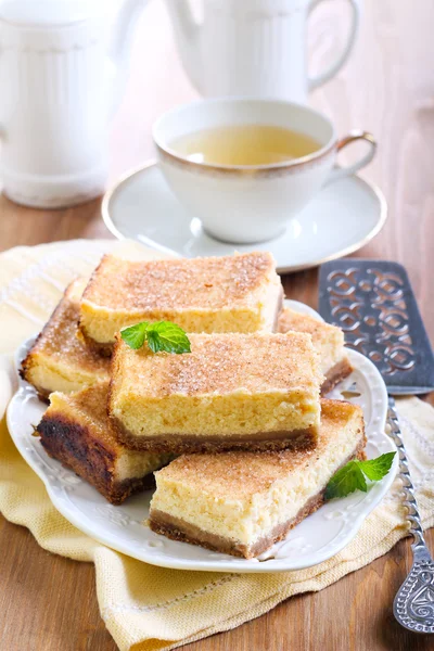 Miel y barras de pastel de queso picante —  Fotos de Stock