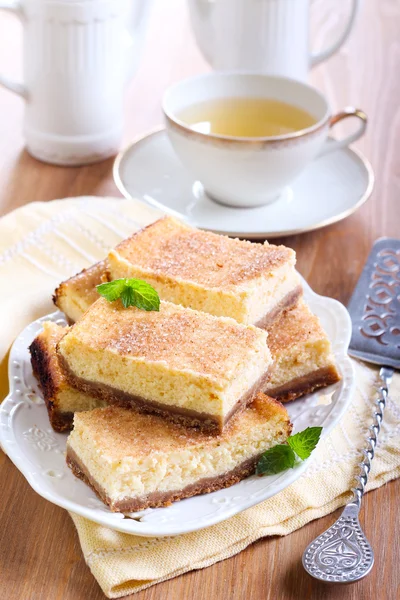 Miel y barras de pastel de queso picante —  Fotos de Stock
