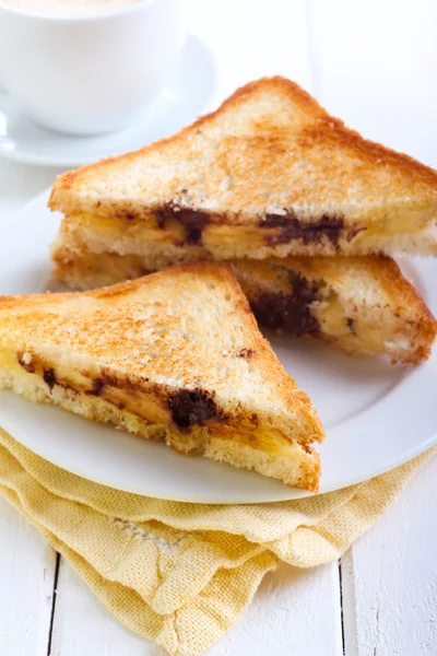 Banana and chocolate grilled sandwiches — Stock Photo, Image