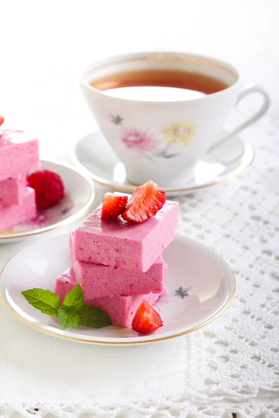 Barrette di marshmallow alle bacche fatte in casa — Foto Stock