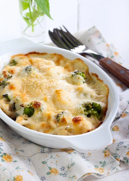 Cauliflower and broccoli gratin — Stock Photo, Image