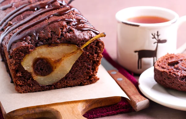 Chocolate pear loaf cake — Stock Photo, Image