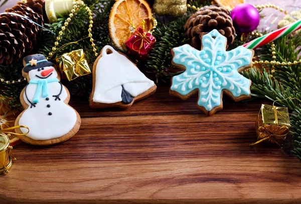 Kerstmis ingericht iced cookies — Stockfoto