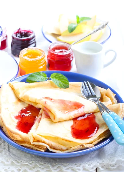 Crepes with different sorts of jam — Stock Photo, Image