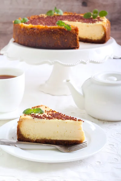 Rebanada de pastel de queso de Nueva York —  Fotos de Stock