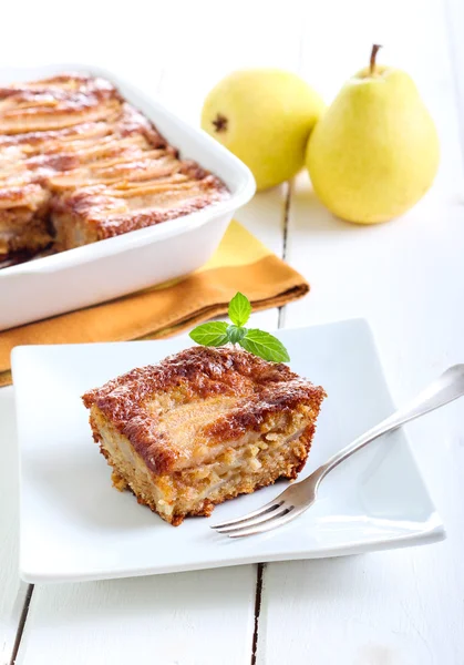 Slice of oatmeal pear cake — Stock Photo, Image