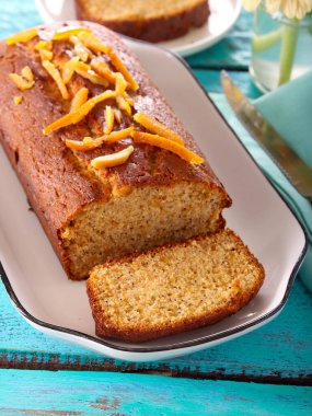 Marmalade and poppy seed sweet cake