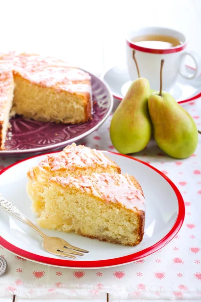 Caramelized pear sponge cake — Stock Photo, Image