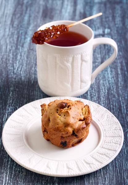 Apple, raisin  and walnut muffin — Stock Photo, Image