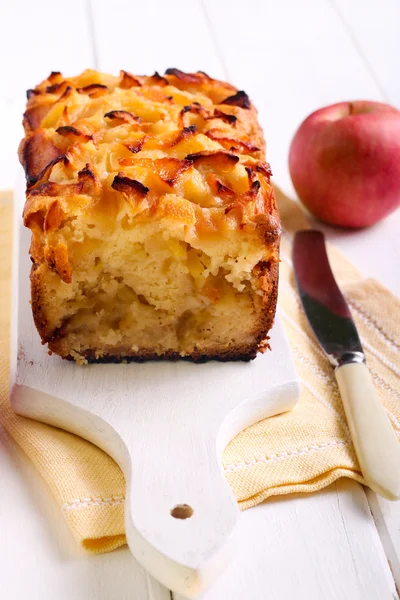 Llenado de manzana y pastel de té de manzana — Foto de Stock