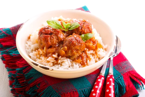 Frikadellen in Tomatensauce mit Reis — Stockfoto