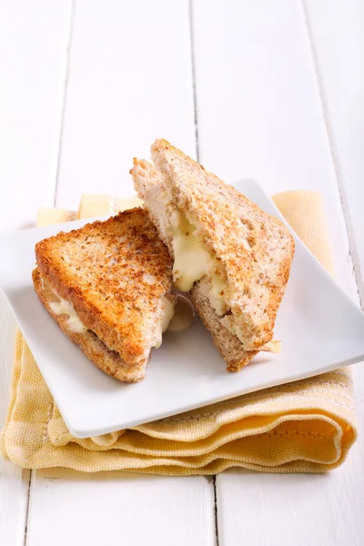 Sandwich de salvado tostado —  Fotos de Stock
