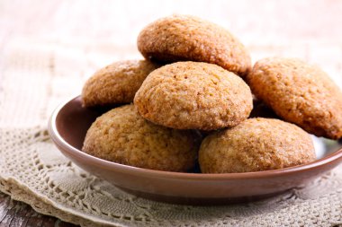 Yumuşak baharatlı kahverengi şeker çerezleri