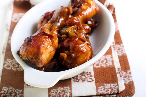 Roasted chicken drumsticks — Stock Photo, Image