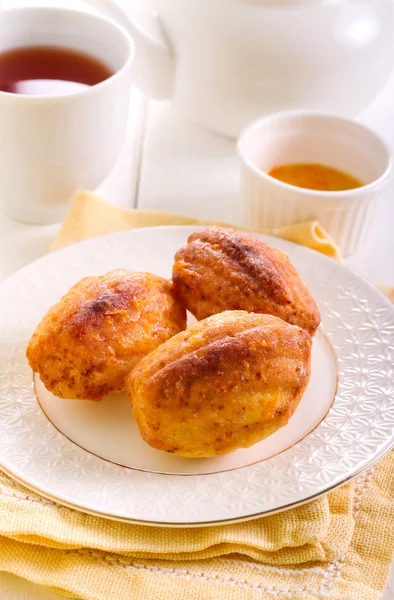 Biscuits madeleines à la cardamome orange — Photo