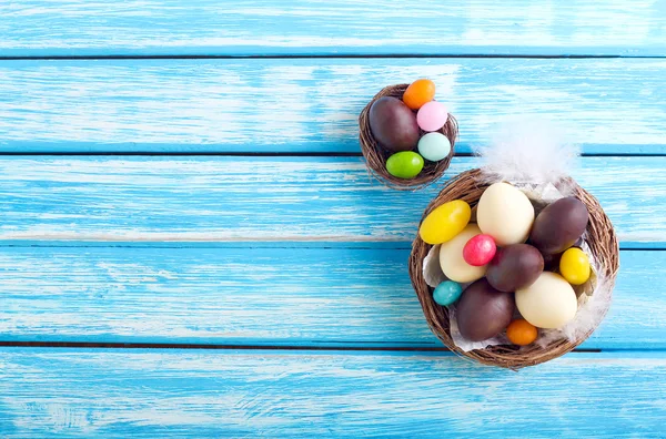 Chocolate and candy Easter eggs — Stock Photo, Image