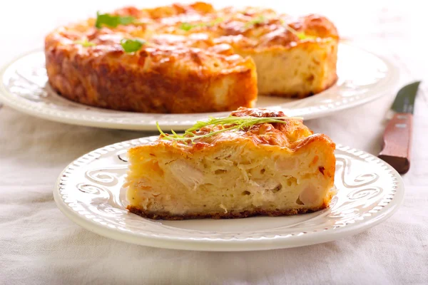 Csirke filé, a karfiol és a sajt quiche — Stock Fotó