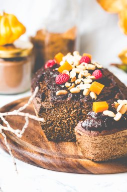 kabak, fındık ve buzlanma, Sonbahar, renklendirme ile çikolatalı kek