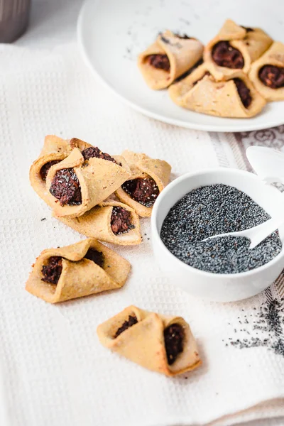 Corn cookies with paste from poppy seeds and dried fruit, vegan — Stock Photo, Image
