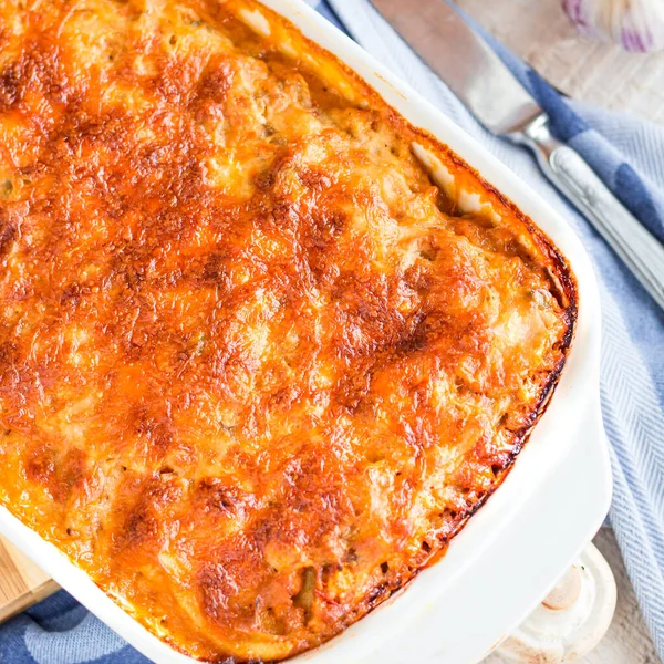 Meat Lasagna Form Baking Italian Cuisine Blue Towel — Stock Photo, Image