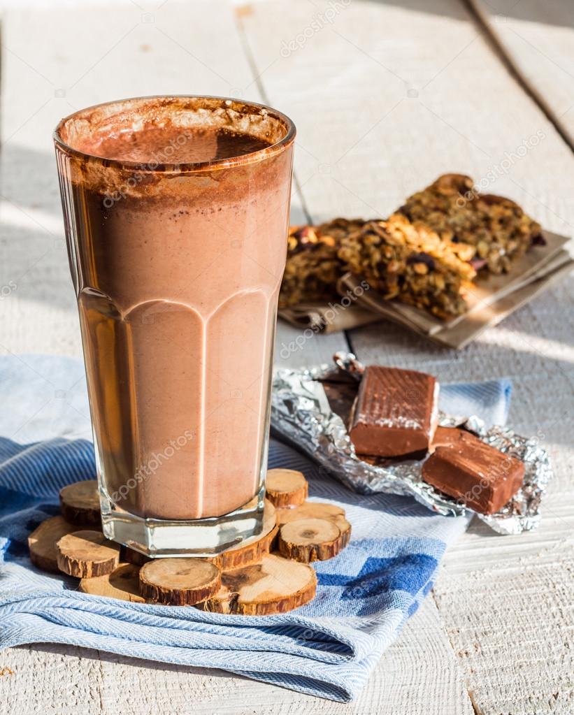 chocolate smoothie with banana and oatmeal with milk, 