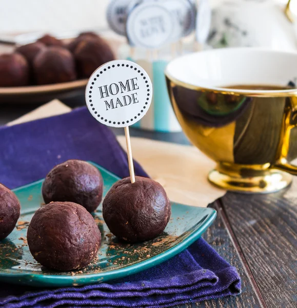 Hälsosam choklad med linser och kakao, dessert — Stockfoto