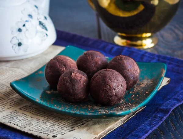 Linse slik med figner, chokoladetrøffel, sund dessert - Stock-foto