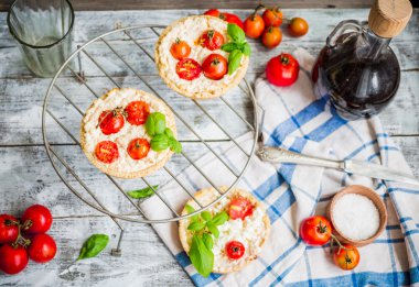 keçi peyniri ve domates, Vejetaryen Gıda quiche