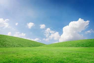 Manzara mavi gökyüzü bulutlar rötuş ile arka plan