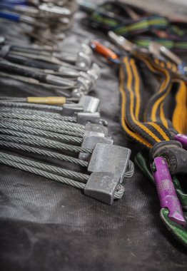 Dağcılık ve kaya tırmanışı için donatım